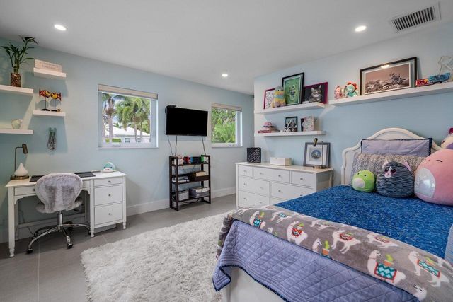 4582 Sanderling Circle W, Boynton Beach, FL 33436