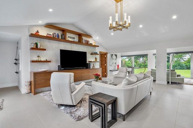 4582 Sanderling Circle W, Boynton Beach, FL 33436