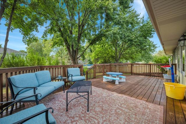 228 Whitetail Crossing, Oswego, IL 60543