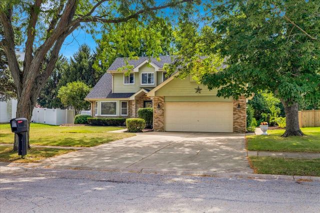 228 Whitetail Crossing, Oswego, IL 60543