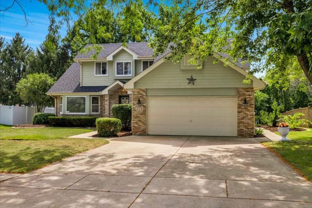 228 Whitetail Crossing, Oswego, IL 60543