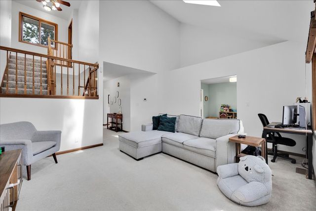 228 Whitetail Crossing, Oswego, IL 60543