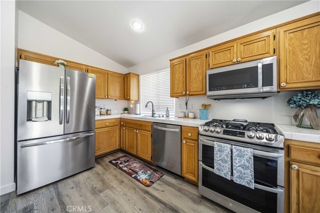 6631 Sasparilla Dr, Simi Valley, CA 93063
