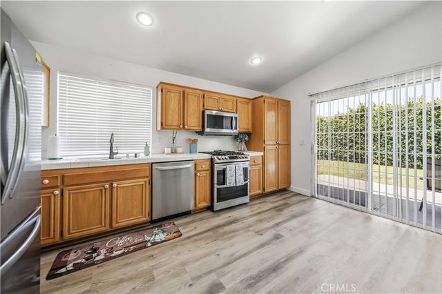 6631 Sasparilla Dr, Simi Valley, CA 93063