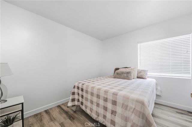 6631 Sasparilla Dr, Simi Valley, CA 93063