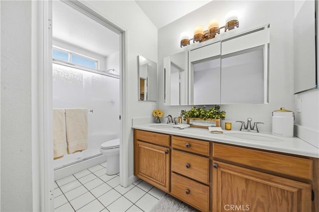 6631 Sasparilla Dr, Simi Valley, CA 93063
