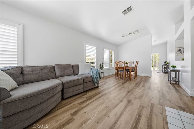 6631 Sasparilla Dr, Simi Valley, CA 93063