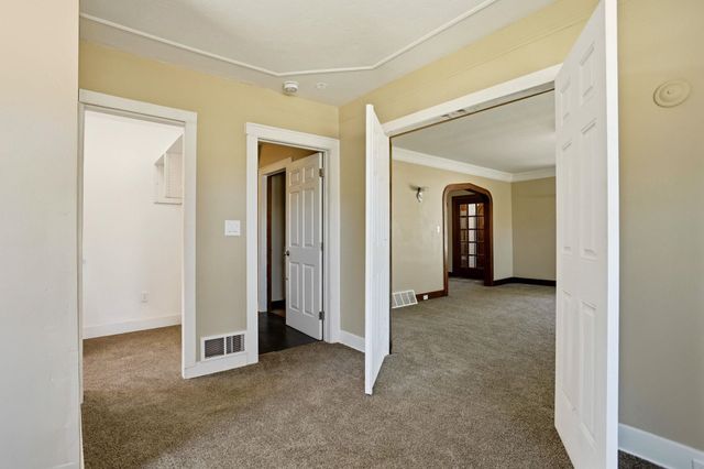 801 S Madison Avenue, Bay City, MI 48706