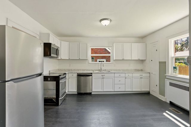 801 S Madison Avenue, Bay City, MI 48706