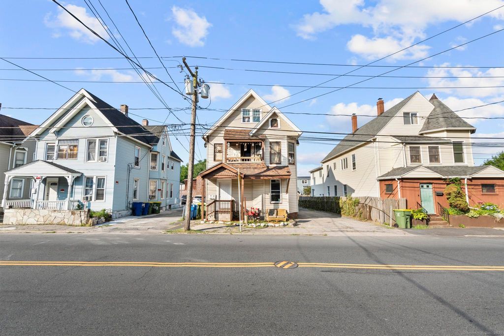 1260 East Main Street, Waterbury, CT 06705