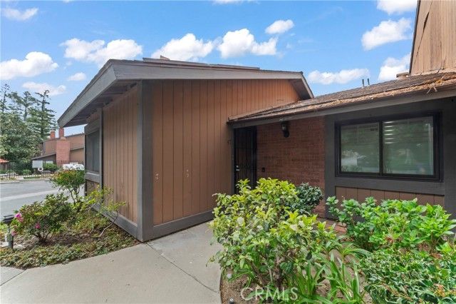 14456 Foothill 47, Sylmar (los Angeles), CA 91342