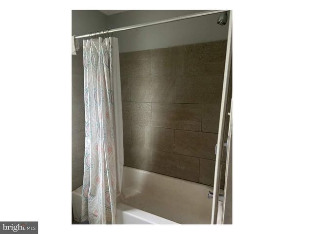 2518 W DAKOTA ST, Philadelphia, PA 19132