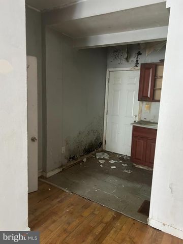 2518 W DAKOTA ST, Philadelphia, PA 19132