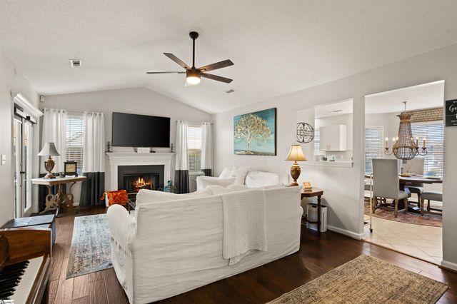 25 Woolridge Way, Greer, SC 29650