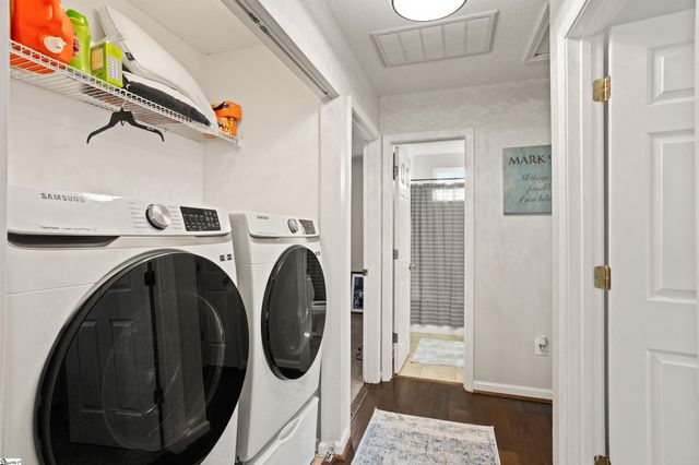 25 Woolridge Way, Greer, SC 29650