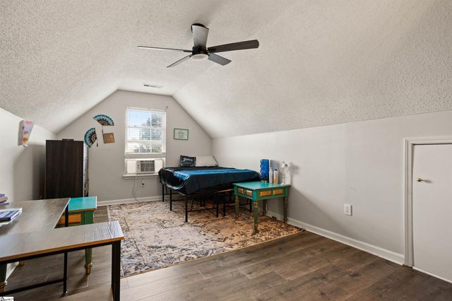 25 Woolridge Way, Greer, SC 29650