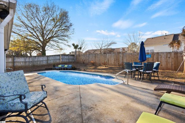 25 Woolridge Way, Greer, SC 29650