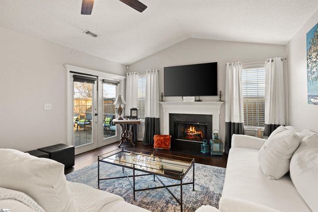 25 Woolridge Way, Greer, SC 29650