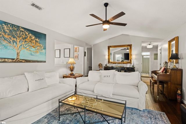 25 Woolridge Way, Greer, SC 29650