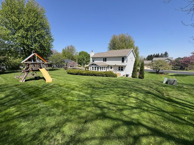 829 Foxfield ROAD, Oregon, WI 53575