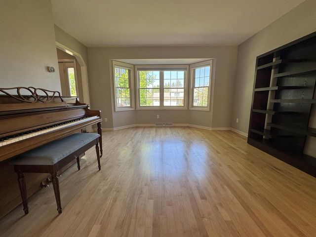 829 Foxfield ROAD, Oregon, WI 53575