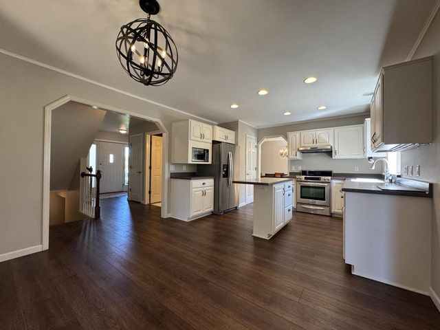 829 Foxfield ROAD, Oregon, WI 53575