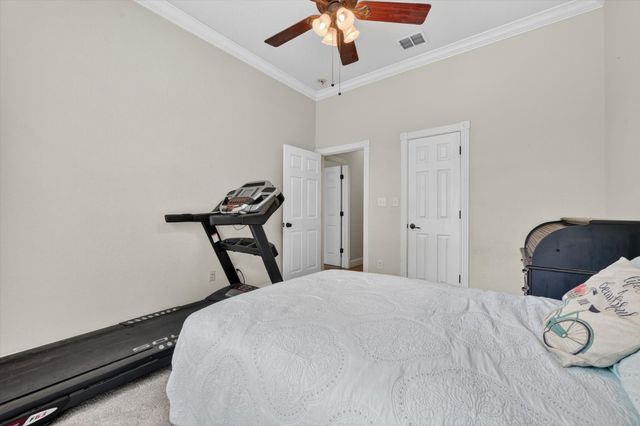 141 N Natural Spring Lane, Azle, TX 76020