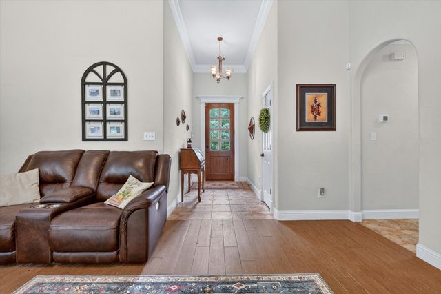 141 N Natural Spring Lane, Azle, TX 76020