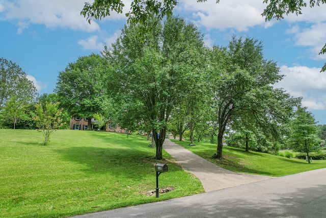 3187 Millakin Place, Burlington, KY 41005