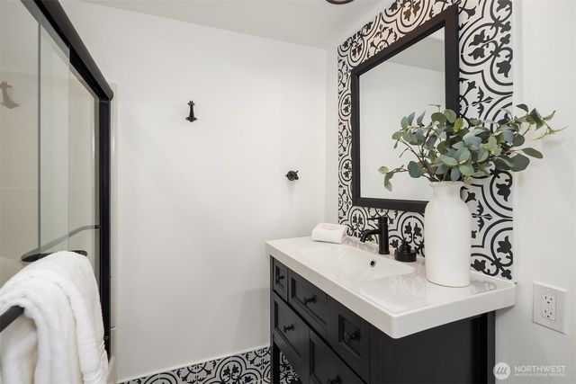 12453 NE 104th Street, Kirkland, WA 98033