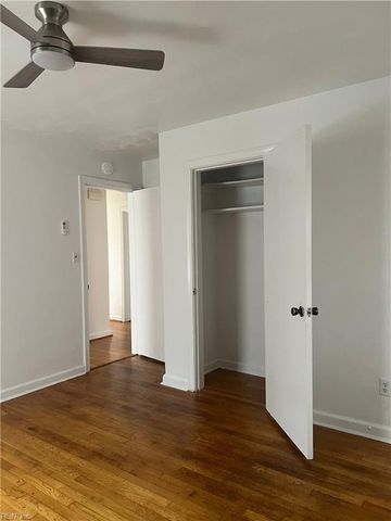 11 Markham DR, Hampton, VA 23669