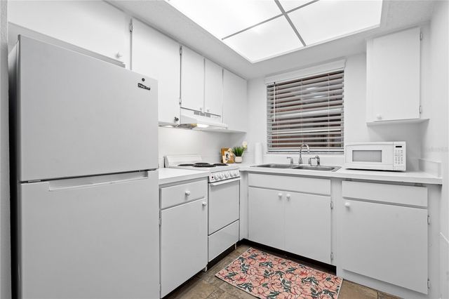 3700 S OSPREY AVENUE 112, Sarasota, FL 34239