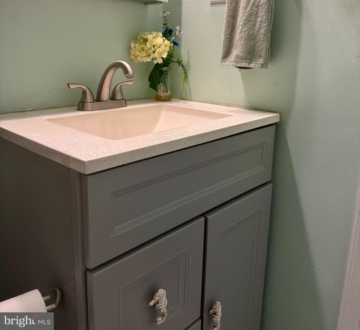 1288 HOLMESPUN DR, Pasadena, MD 21122