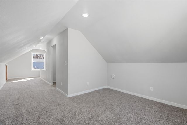 1111 33rd Street SE, Cedar Rapids, IA 52403