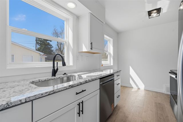 1111 33rd Street SE, Cedar Rapids, IA 52403