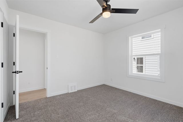 1111 33rd Street SE, Cedar Rapids, IA 52403