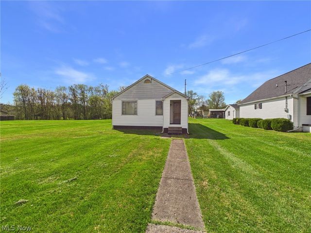 90 S Third Street, Parkersburg, WV 26101