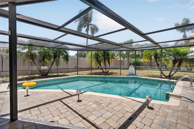 12114 RHONDA TERRACE, Seminole, FL 33772