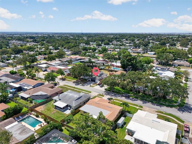 12114 RHONDA TERRACE, Seminole, FL 33772