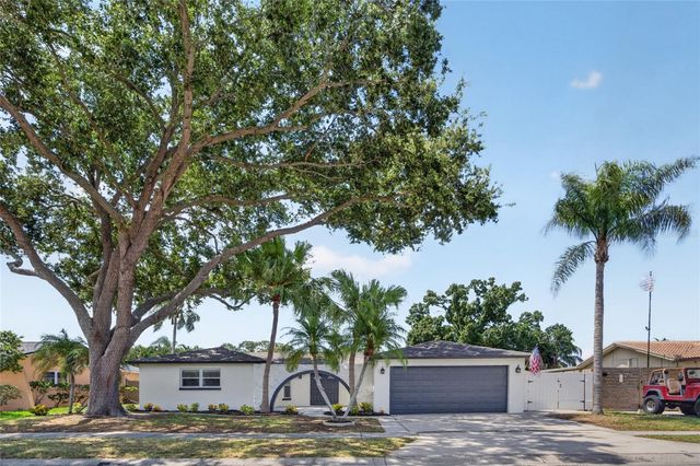 12114 RHONDA TERRACE, Seminole, FL 33772