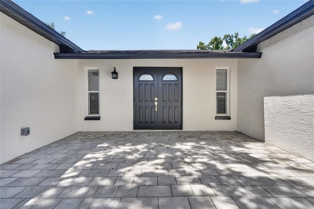 12114 RHONDA TERRACE, Seminole, FL 33772