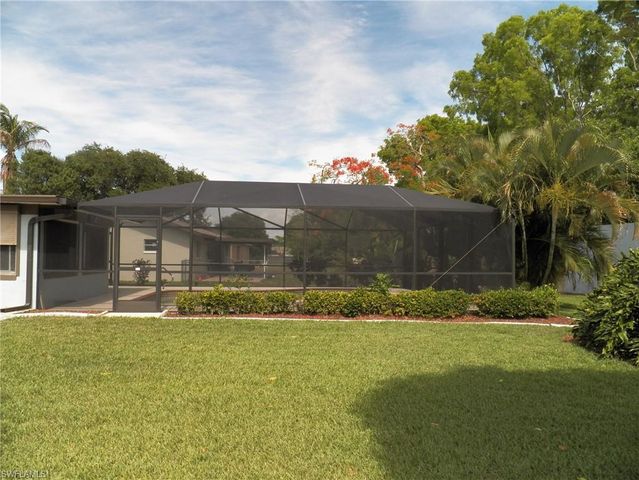 1768 Coral Point DR, Cape Coral, FL 33990