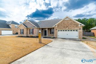 210 Harvest Ridge Drive, Harvest, AL 35749