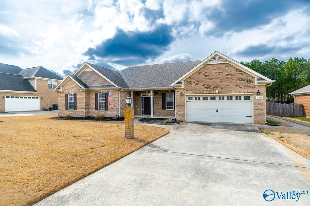 210 Harvest Ridge Drive, Harvest, AL 35749