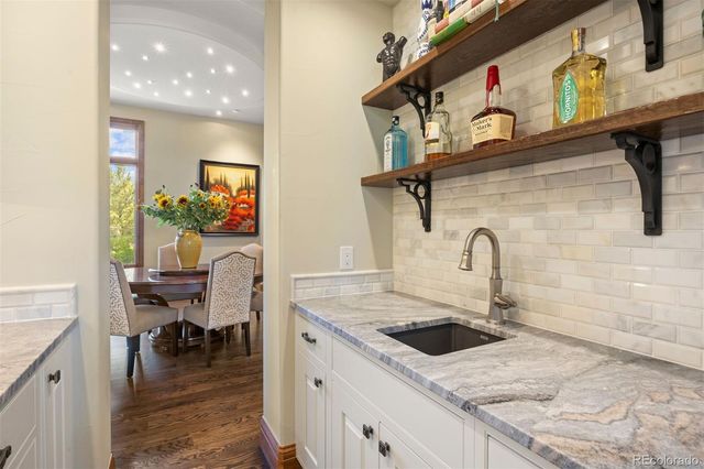 1048 Vintage Place, Castle Rock, CO 80108