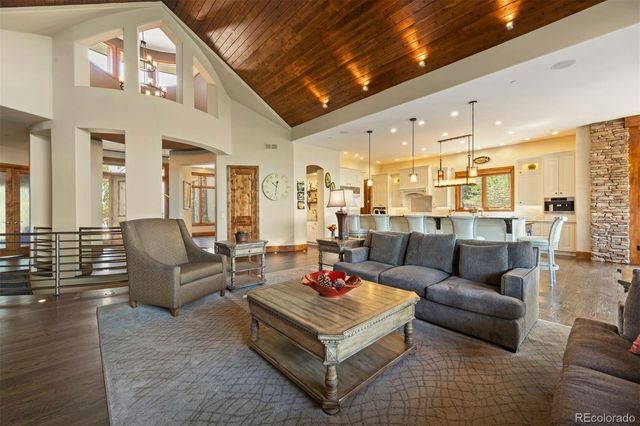 1048 Vintage Place, Castle Rock, CO 80108