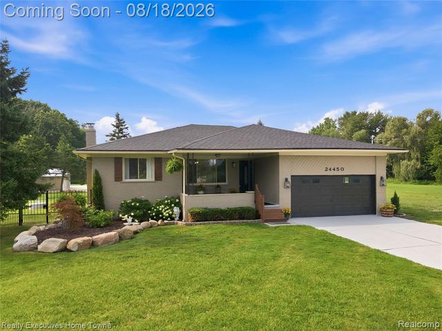 24450 Chapman Road, Macomb, MI 48042