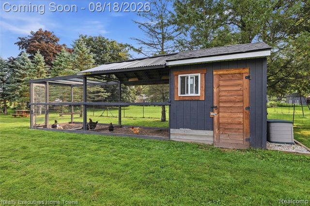 24450 Chapman Road, Macomb, MI 48042