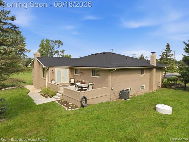 24450 Chapman Road, Macomb, MI 48042