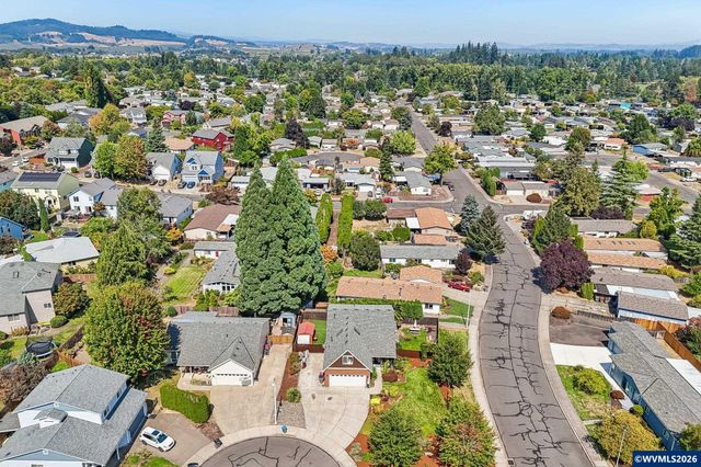 1641 NW Jeffrey Ct, Mcminnville, OR 97128